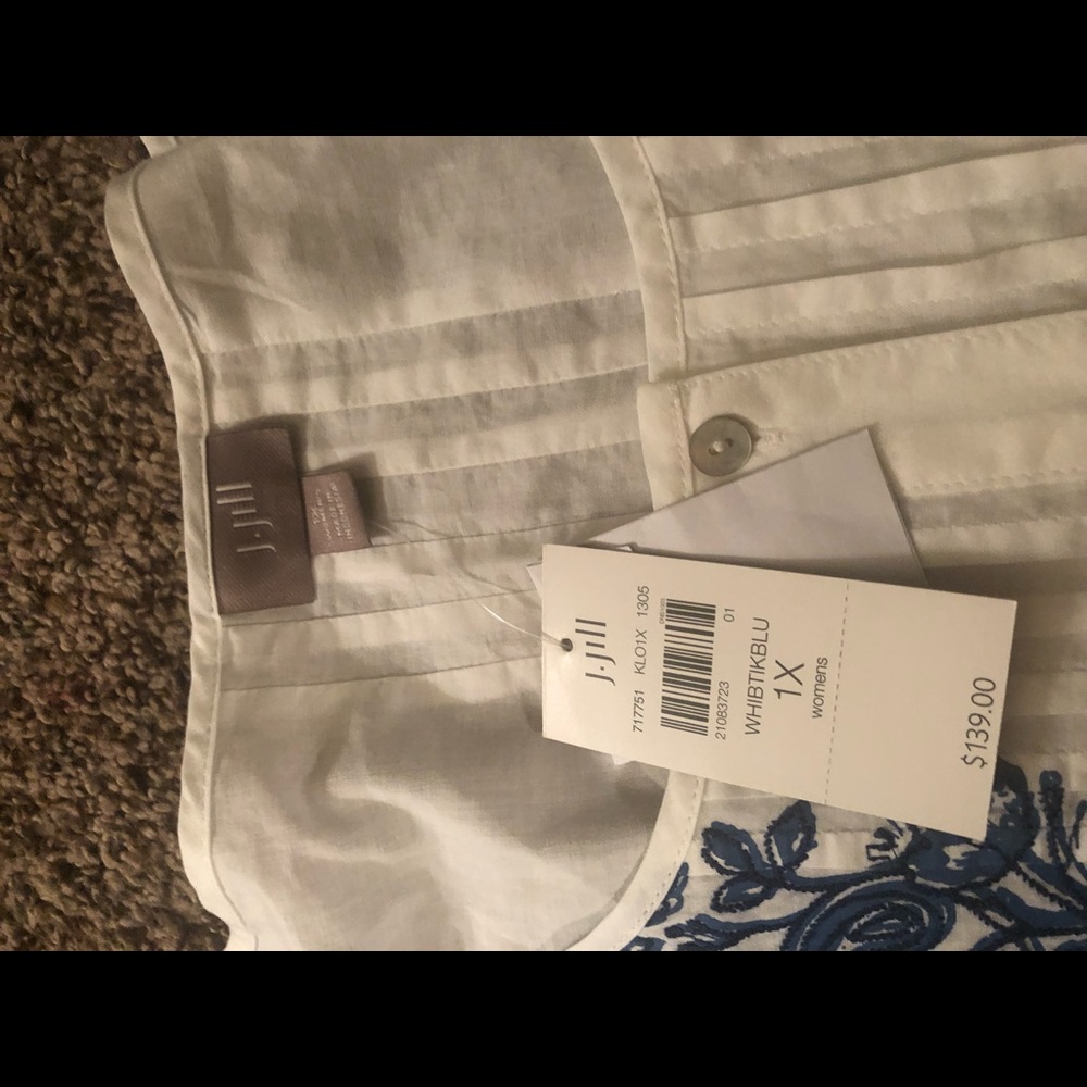 Shirt - Picture 2 of 3